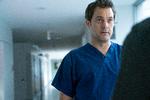 Joshua Jackson har titelrollen som kirurgen Christopher Duntsch, der har akkreditiverne i orden, men ikke desto mindre forvolder ubodelig skade på sine patienter. Foto: C More