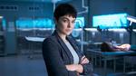 Retsmedicineren Jenny Cooper spilles af Serinda Swann, der er canadier lige som sin karakter.  