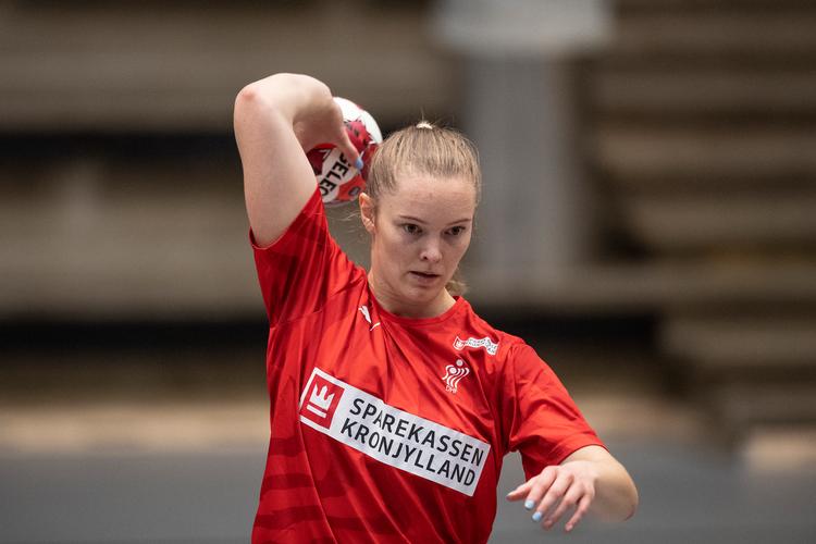 Anne Mette Hansen fik en ny rolle på landsholdet, da Jesper Jensen blev træner. I denne sæson er hun blevet udnævnt til anfører i sin klub, Györ, og det kan gavne landsholdet, mener landstræneren. Foto: Bo Amstrup/Ritzau Scanpix