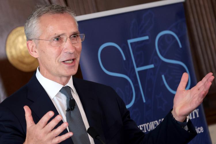 WASHINGTON, DC - OCTOBER 05: NATO Secretary General Jens Stoltenberg speaks at Georgetown University October 5, 2021 in Washington, DC. Stoltenberg spoke on the topic 'NATO In a Competitive World' and took questions at the event hosted by Brookings Institution and the Georgetown University Walsh School of Foreign Service. Win McNamee/Getty Images/AFP == FOR NEWSPAPERS, INTERNET, TELCOS &amp; TELEVISION USE ONLY == Foto: Win Mcnamee/Ritzau Scanpix