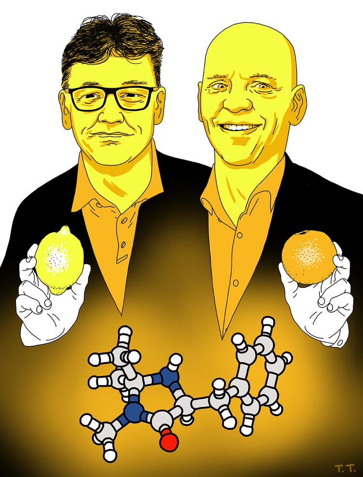 Et molekyle kan dufte af citron eller appelsin, alt efter om det er spejlet den ene eller den anden vej. De to nobelpristagere David W.C. MacMillan og Benjamin List (til højre) har fået tildelt Nobelprisen i Kemi, fordi de har opfundet en revolutionerende katalysemetode, som sørger for, at et eksempelvis et duftmolekyle får den rigtige struktur, så det lugter, som det skal, når det er færdigfremstillet. 
