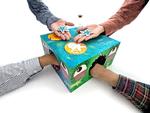 Monsteret har spist for meget, og nu skal du fiske alt fra chokolade til mobiltelefoner ud af dets gab. Sådan foregår spillet 'Box Monster', der er nomineret til Årets Børnespil 2021.  