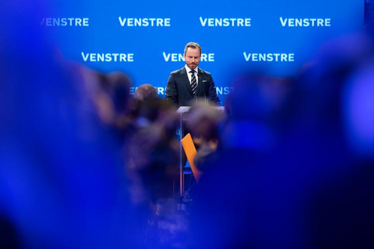 Jacob Ellemann-Jensen talte om frihed fra talerstolen, og hyldede i den forbindelse både sin far og Venstres historie. Foto: Bo Amstrup/Ritzau Scanpix