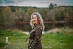 Marit Kapla (f. 1970) er vokset op i den lille värmlandske by Osebol. I bogen 'Osebol' taler hun med alle landsbyens voksne borgere - en litterær dokumentar, kalder hun selv bogen. Foto: Trinidad Carrillo