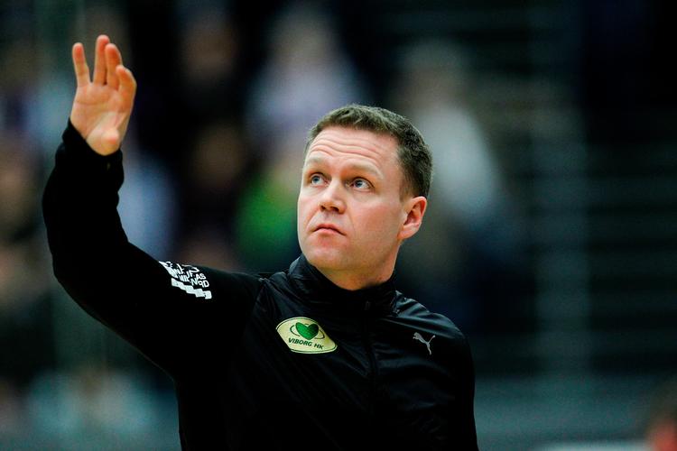 Jakob Vestergaard vil da hellere have landsholdsspillere i truppen end den modsatte og må leve med, at trænings med fem spillere er en del af prisen. Foto: Ernst van Norde