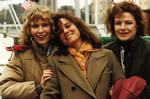 Mia Farrow, Barbara Hershey og Dianne Wiest i 'Hannah og hendes søstre', Woody Allens hypokonderkomedie nummer et fra 1986.   Foto: Orion Pictures/Ritzau Scanpix