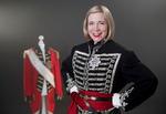 Lucy Worsley er vært på programmet, og hun ifører sig gerne tøj fra diverse perioder, men leverer varen forståeligt og kritisk. Foto: 
BBC Studios
