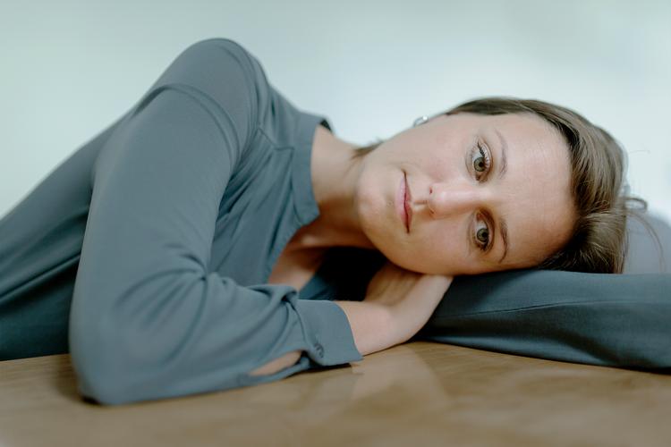 Den norske forfatter Helga Flatland (f. 1984) er aktuel med romanen 'Et liv forbi'. Noget af det gode ved at læse Flatland er, at man ikke mærker en personlig agenda.   Foto: Emma Sejersen