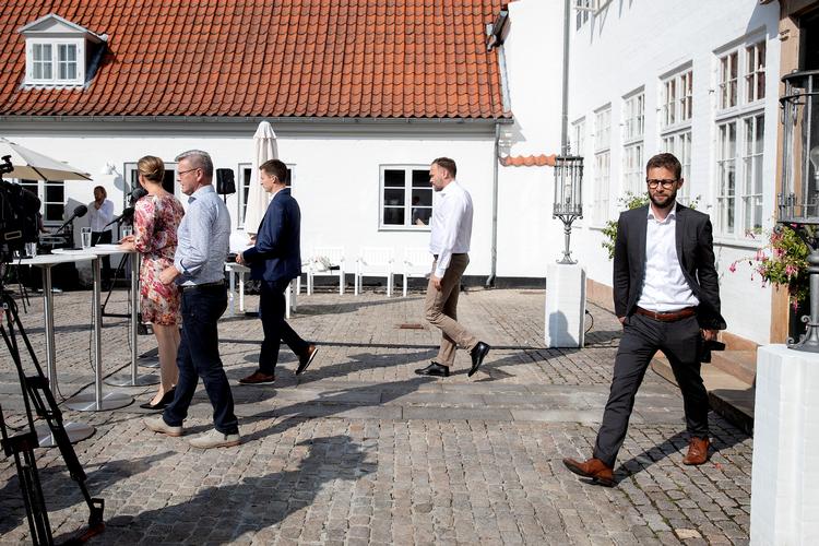 Martin Justesen (th.) fotograferet i forbindelse med Socialdemokratiet sommergruppemøde på Marienborg i 2019. Foto: Peter Hove Olesen