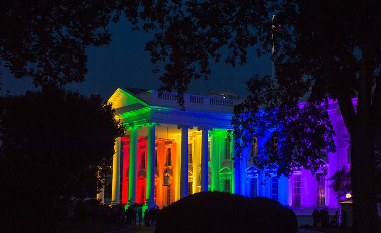 Det hvide Hus i pridefarver i juni 2015.
 Foto: Molly Riley/Ritzau Scanpix