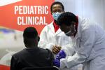 Sydafrika er et af de lande, hvor man endnu er langt fra vaccinationsmålene. Foto: Siphiwe Sibeko/Ritzau Scanpix