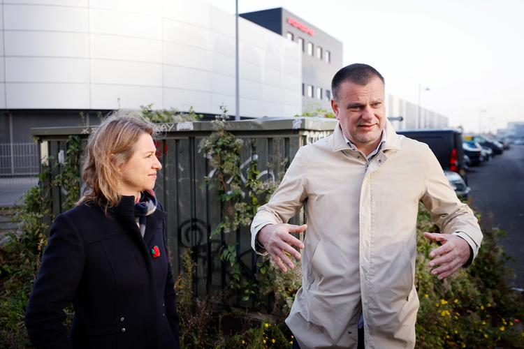 Sophie Hæstorp og Lars Weiss - overborgmesterkandidat og overborgmester - ser gerne Rovsinggade blive bebygget med nye boliger. Foto: Jens Dresling
