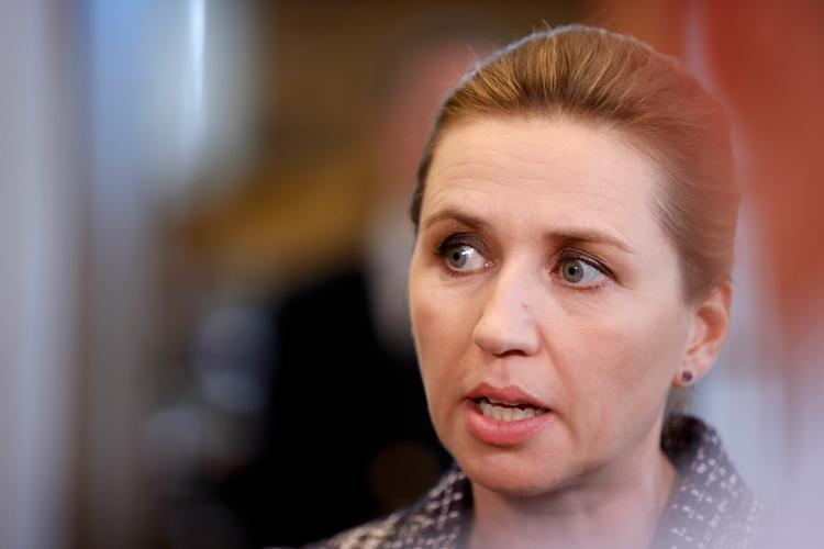 Statsminister Mette Frederiksen (S) lover svar på centrale spørgsmål i sagen om de slettede sms’er, som kan belyse, hvad der skete, da beslutningen om at aflive millioner af mink uden lovgrundlag blev truffet i 2020. Foto: Jens Dresling