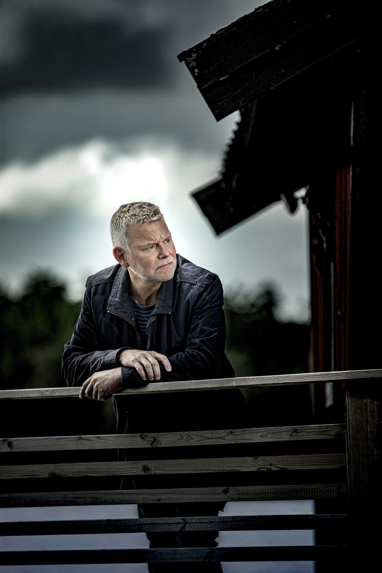 Arne Dahl er genrens innovative konspirator og drevne plotmager. Foto: Pressefoto