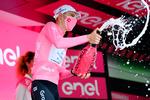 Attila Valter fik sit gennembrud på den internationale cykelscene, da han for et lille halvt år siden erobrede den lyserøde førertrøje i Giro d'Italia. Nu drømmer den 23-årige ungarer om at gentage succesen, når den italienske rundtur i maj 2022 starter i hans hjemland.
 Foto: Gian Mattia D'alberto/Ritzau Scanpix