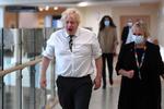 Boris Johnson udeblev mandag fra en hastedebat i Underhuset om anti-korruptionsregler for parlamentarikere. Han besøgte i stedet et hospital i Nordengland.  Foto: Peter Summers/Ritzau Scanpix