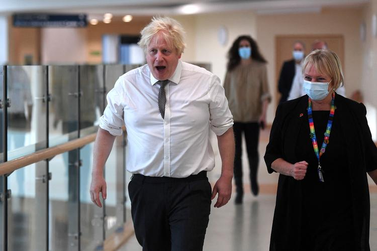 Boris Johnson udeblev mandag fra en hastedebat i Underhuset om anti-korruptionsregler for parlamentarikere. Han besøgte i stedet et hospital i Nordengland.  Foto: Peter Summers/Ritzau Scanpix