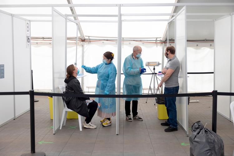 For næsten præcis en måned siden var kviktestcenteret i Fælledparken midt i nedpakning. Nu skal danskerne igen testes hyppigt. Foto: Marcus Emil Christensen