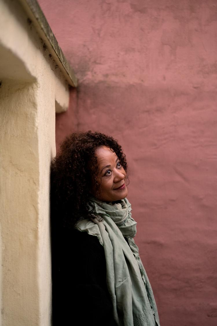 Instruktør og skuespiller Hella Joof kan trylle på papiret. Foto: Peter Hove Olesen