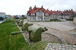 Nyholms flådehistoriske bygninger  - her med batteriet Sixtus i forgrunden - søges bevaret. Men hvad der skal ske med den gamle flådebase er ikke fastlagt. En række høringssvar opfordrer Slots- og Kulturstyrelsen til at frede så meget som muligt af det enestående bygningsmiljø. Foto: Jens Dresling