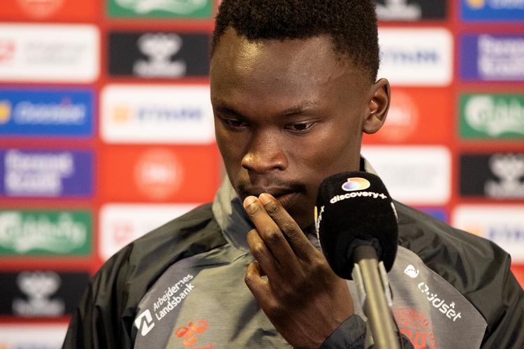 Pione Sisto er ikke vaccineret, og ved ikke, om han vil lade sig vaccinere, når hans immunitet er væk. Foto: Finn Frandsen