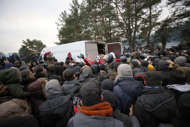Grænsen mellem Hviderusland og Polen er under et stadigt stigende pres på grund af de mange migranter, der strømmer til via flyvninger fra Mellemøsten til Hvideruslands hovedstad, Minsk. Foto: Belta/Ritzau Scanpix