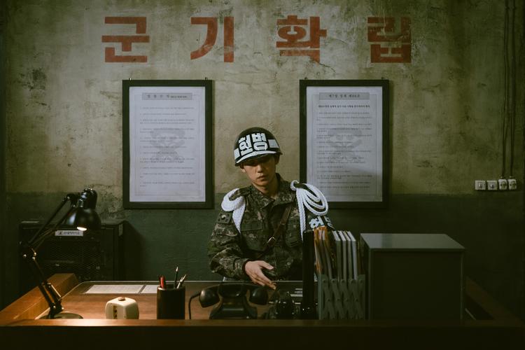 Mere end 80 procent af alle dødsfald blandt soldater i det koreanske militær skyldes selvmord. Billedet her stammer fra Netflix-serien "D.P.", der handler om livet som værnepligtig. Foto: Netflix, Blackaura