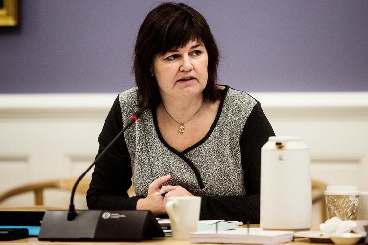 Fra begge fløje i Folketinget lyder der en skarp kritik af regeringen. Man kan håbe, at regeringen har en god forklaring, siger Karina Lorentzen fra SF. Foto: Ditte Valente