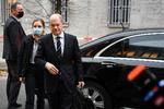 Olaf Scholz fotograferet i lørdags, da han ankom til regeringsforhandlinger.  Foto: Annegret Hilse/Ritzau Scanpix
