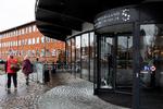 På Nykøbing Falster Sygehus har man blandt andet en ortopædkirurgisk afdeling, der operer knæ og hofter. Stort set alle af den slags operationer og konsultationer bliver udskudt i Region Sjælland i de her dage.  Foto: Finn Frandsen