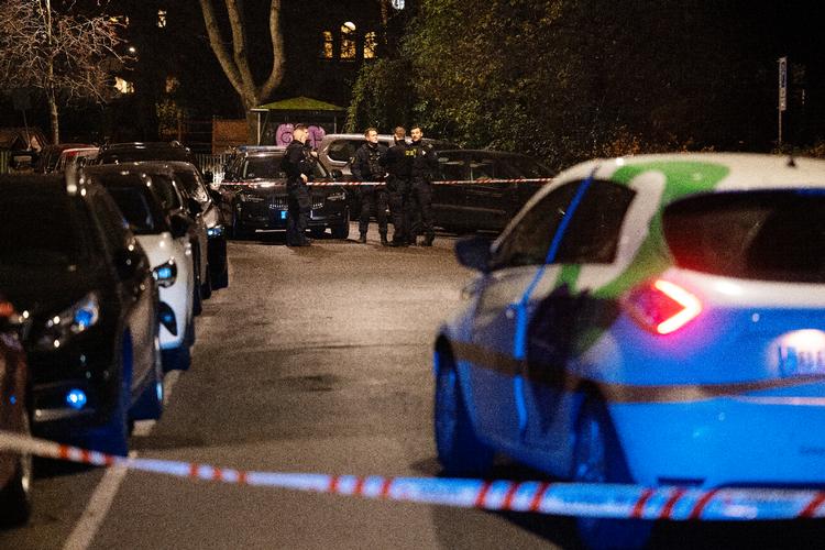 Politiet har eftersat og skudt mod bil på Østerbro. Foto: Thomas Borberg