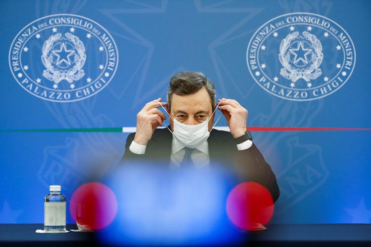 Premierminister Mario Draghi og den italienske regering vil skærpe coronarestriktionerne i landet. Foto: Remo Casilli/Ritzau Scanpix