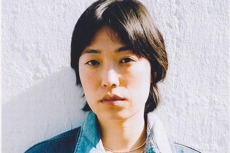 Deisgner Sara Eun er første gæst i podcasten Denmāku, som vil være et talerør for kunstnere med asiatisk baggrund på den danske kulturscene.  
