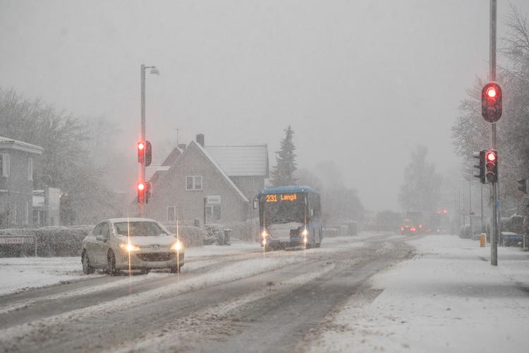     Snevejr i Randers og Kronjylland, onsdag den 1. December 2021. (Foto: Bo Amstrup/Ritzau Scanpix)   Foto: Bo Amstrup/Ritzau Scanpix