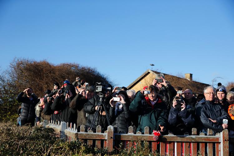 Da verdens største passagerfly for år tilbage landede i Københavns Lufthavn for første gang, var det et tilløbsstykke på Flyvergrillen.  Foto: Jens Dresling