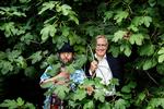 Jounalist Anders Lund Madsen og plantebiolog og professor Michael Palmgren  har skrevet 'Planternes manifest'. Foto: Les Kaner/les kaner
