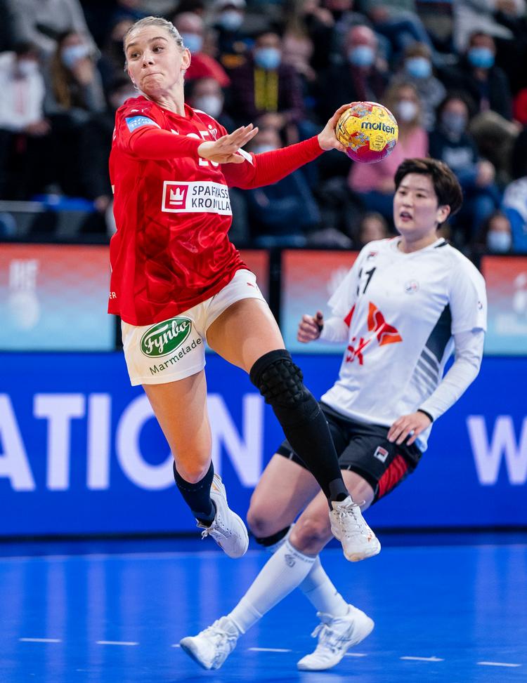 Højrefløj Trine Østergaard har sine favoritskud, men forsøger at lytte til sin intuition, når bolden skal mod mål. Foto: Liselotte Sabroe/Ritzau Scanpix