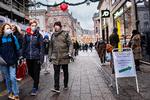 Mens fårene køber julegaver, ingen har brug for, kan boomerne forlyste sig med 3. stik uden at have fået invitation i e-boks.  Foto: Per Munch

