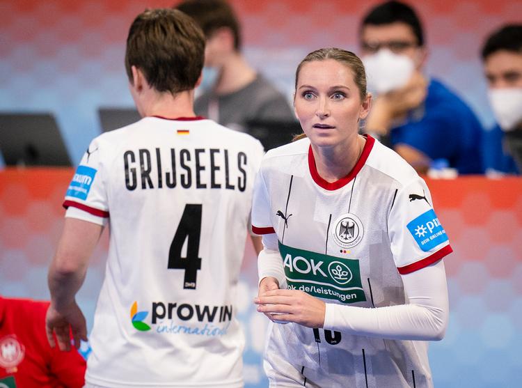   Silje Brøns Petersen har ikke fået så meget spilletid endnu ved VM, men hun nyder hvert sekund. Foto: Liselotte Sabroe/Ritzau Scanpix