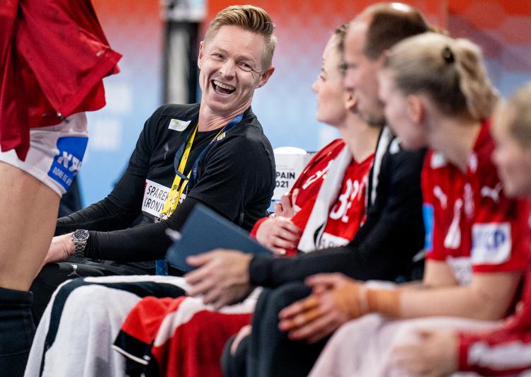 Jesper Jensen har i allerhøjeste grad noget at smile af for tiden. Alle Danmarks seks kampe ved VM er blevet vundet med mindst 11 mål.  Foto: Liselotte Sabroe/Ritzau Scanpix