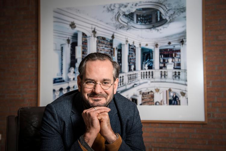 Jonas Lüschers satire udstiller på én gang den neoliberale mentalitet og universitetslivets åndsaristokratiske arrogance.  Foto: Geri Born
