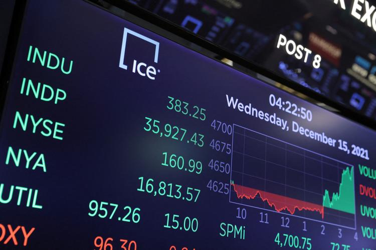 Foreløbig har en gennemsnitlig fond med amerikanske aktier givet knap 30 procent i afkast. Private danskere har kastet 77 milliarder kroner i investeringsfonde siden marts 2020. REUTERS/Andrew Kelly   Foto: Andrew Kelly/Ritzau Scanpix