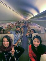 Afghanske flygtninge på vej fra Tajikistan til Forenede Arabiske Emirater 5. september 2021. Manden på andet sæde til venstre er Salam Aldeen.  Foto: Privatfoto