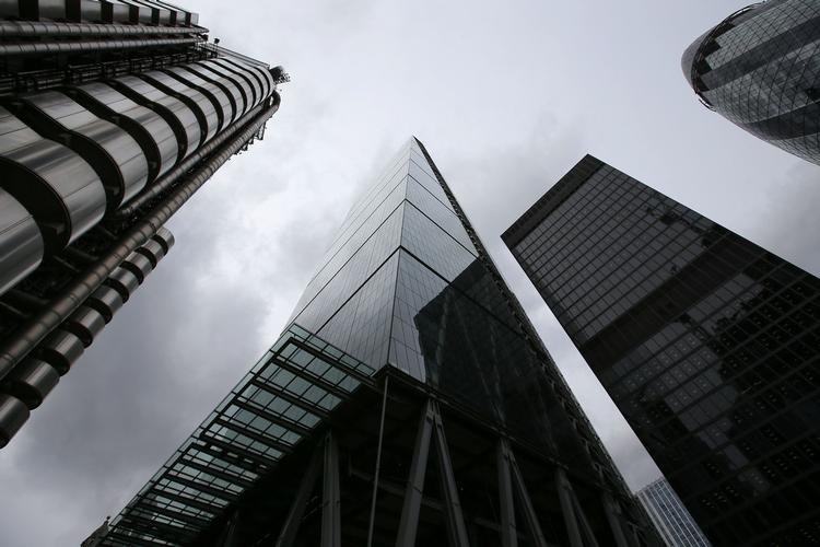 Leadenhall Building i midten af billedet er en af Richard Rogers mest bemærkelsesværdige bygninger. Men ikke alle elsker den. Foto: Daniel Leal/Ritzau Scanpix