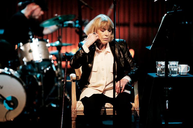 Det har altid været en stor oplevelse at overvære en koncert med Marianne Faithfull. I 2016 optrådte hun i DRs koncertsal i København.  Foto: Martin Lehmann