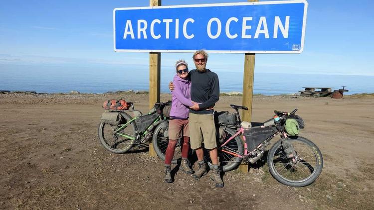Marie Stoubæk og Kenneth Bruun Jørgensens cykeltur gennem 15 lande beskrives i podcastserien. Foto: Privat