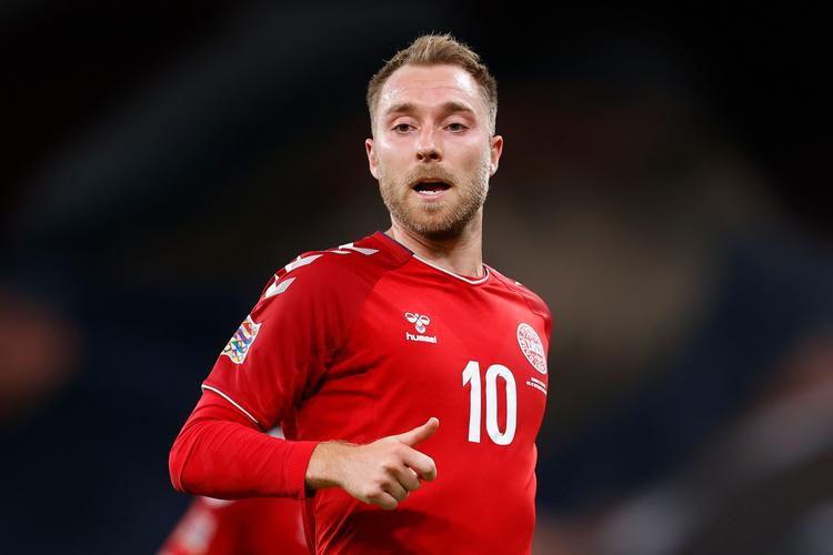 Christian Eriksen vil tilbage på banen og jagter landskamp nummer 110 senere på året. Foto: Jens Dresling