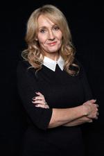 J. K. Rowling er gået fra fattig til dollarmilliardær. Men nogle af hendes fans er skuffede over hende. Foto: Dan Hallman/Invision/AP/DAN HALLMAN/INVISION/AP