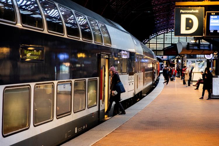 DSB oplyser, at under ti procent af regionaltog på Sjælland umiddelbart påvirkes af sygeaflysninger. Foto: Finn Frandsen
