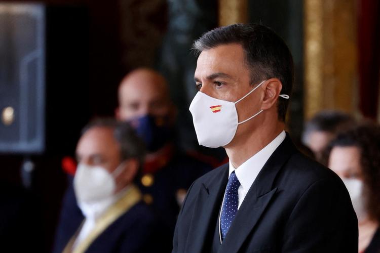 Spaniens ministerpræsident Pedro Sanchez under en militærparade i Madrid 6. januar 2022. Foto: Mariscal/Ritzau Scanpix